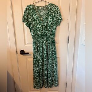Green Floral Midi Dress 🌿 Flowy Spring Summer Dress | Size XS (Fits M)